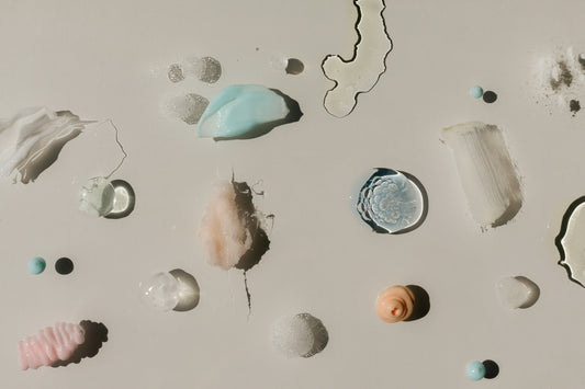 Fragrance Free vs Unscented? A guide to where fragrance comes from.